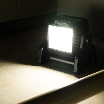 Lampe de chantier sans fil MAKITA - DEAML003G