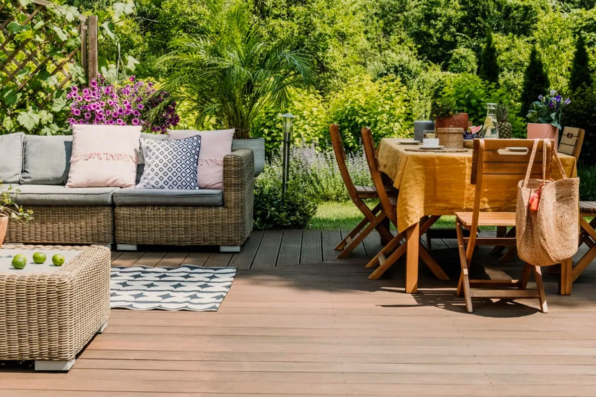 Comment rénover votre terrasse en bois ?